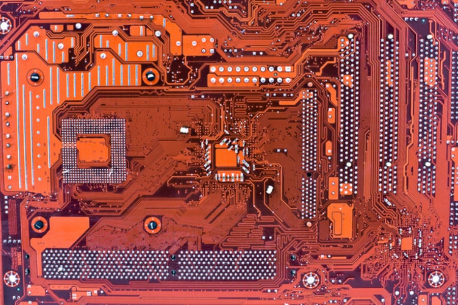印制电路板和芯片的关系，中国十大芯片制造厂？